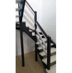 Kāpnes ar pagriezienu 180° 2