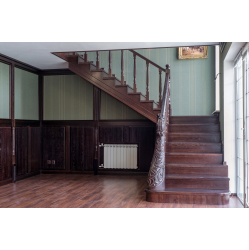 Kāpnes ar laukumu 90° 2