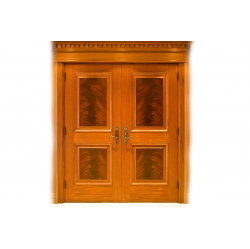 Durvis. Anigre finierējums.