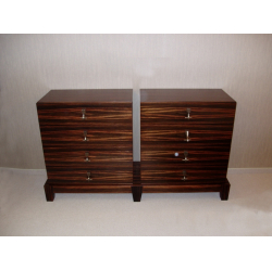 Ebony finierējuma Kumodes B