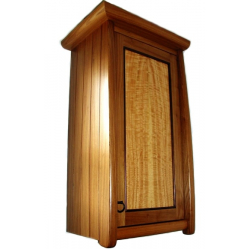 Virtuves augšējais skapītis. Fasāde - eikalipta finierējums.