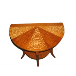 Lacewood finierējuma žurnālu galds.