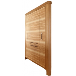 Olīvkoka finierējuma virtuves skapīši.