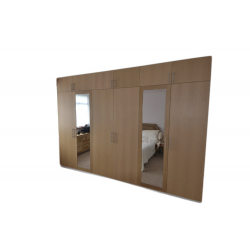 Ozolkoka finierējuma skapis.