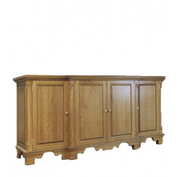 Ozolkoka skapītis ar četrām durvīm.