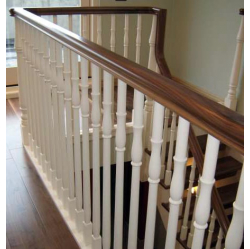 Kāpņu roku balsts.