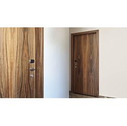 ārdurvis dzīvoklim