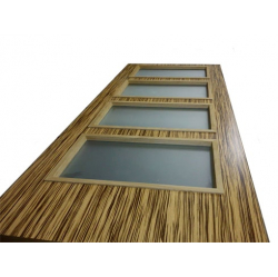 Zebrano finierētas iekšdurvis ar stiklu